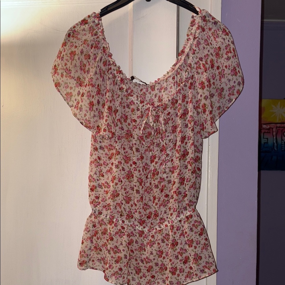 Forever 21 Cream Flutter Sleeve Peplum Blouse